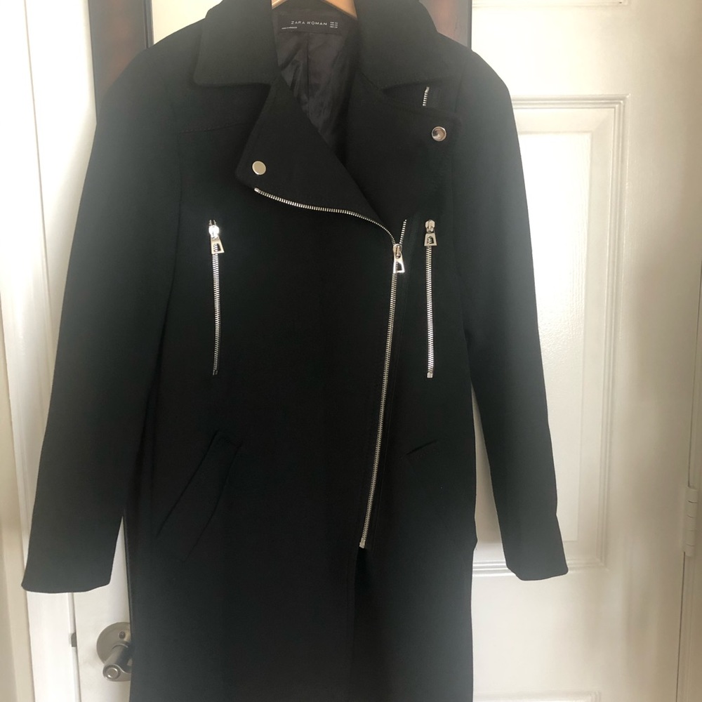 🤩Zara wool blend black coat zipper detail NWOT